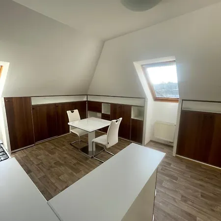 Apartment Soukromy V Centru Velkeho Mezirici *